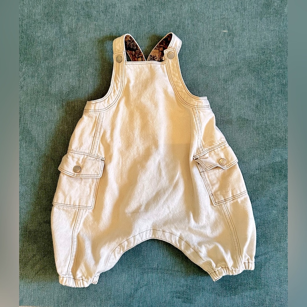 Banana Republic baby white denim overalls size 6-12 months